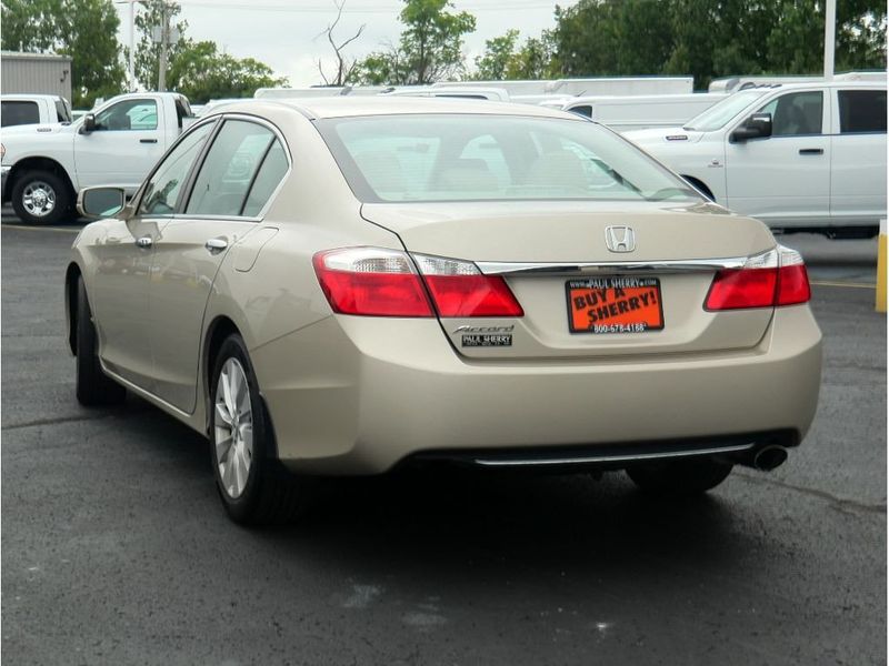 2015 Honda Accord EXImage 12