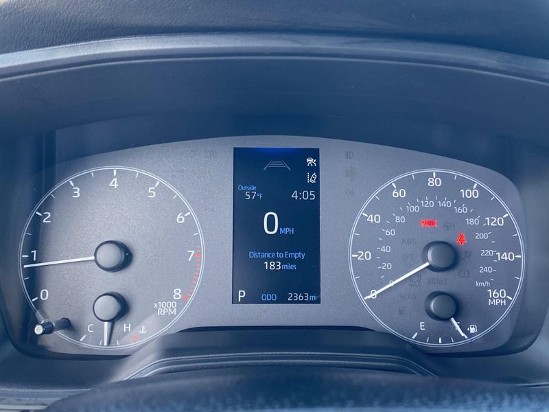 2025 Toyota Corolla SEImage 29