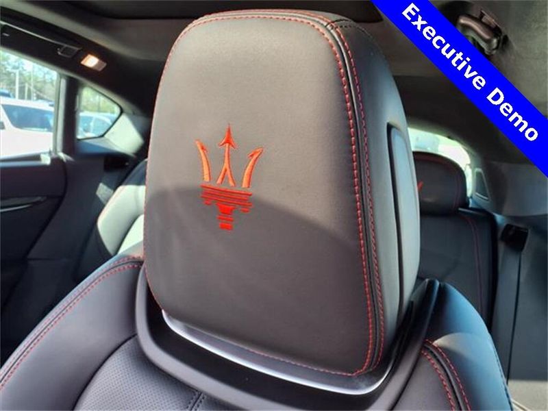 2024 Maserati Levante ModenaImage 15