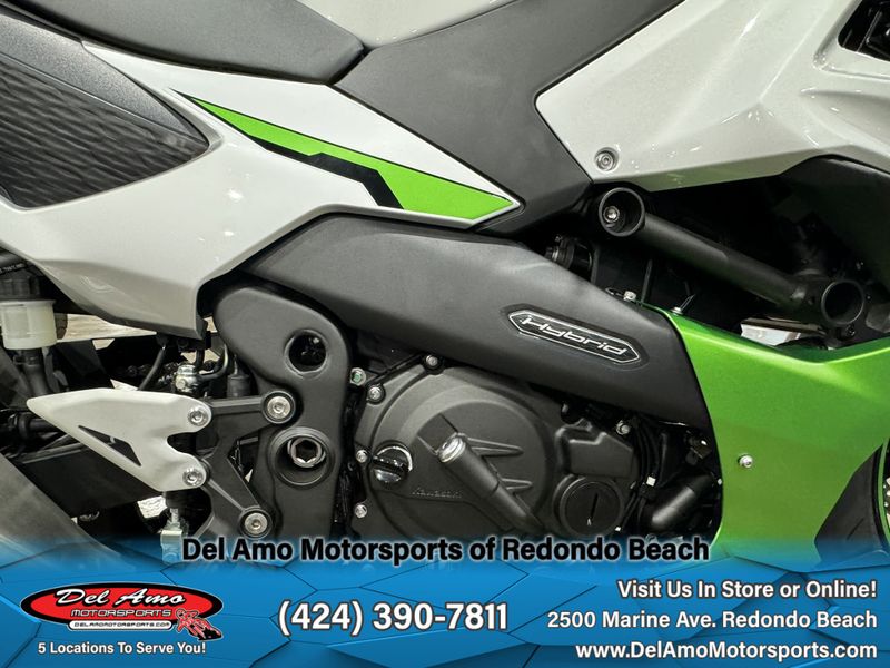 2024 Kawasaki NINJA 7 HYBRID ABSImage 7