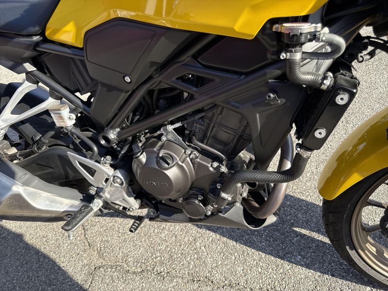 Used 2024 Honda CB300R ABS Image 15