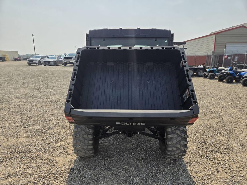 New 2027 Polaris RANGER CREW XP 1000 CAB 