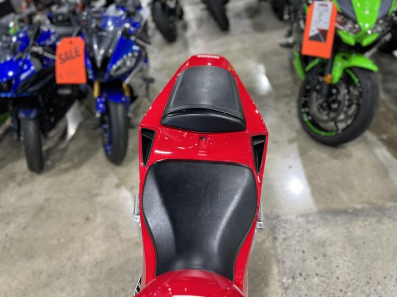 Used 2024 Honda CBR600RR Image 7
