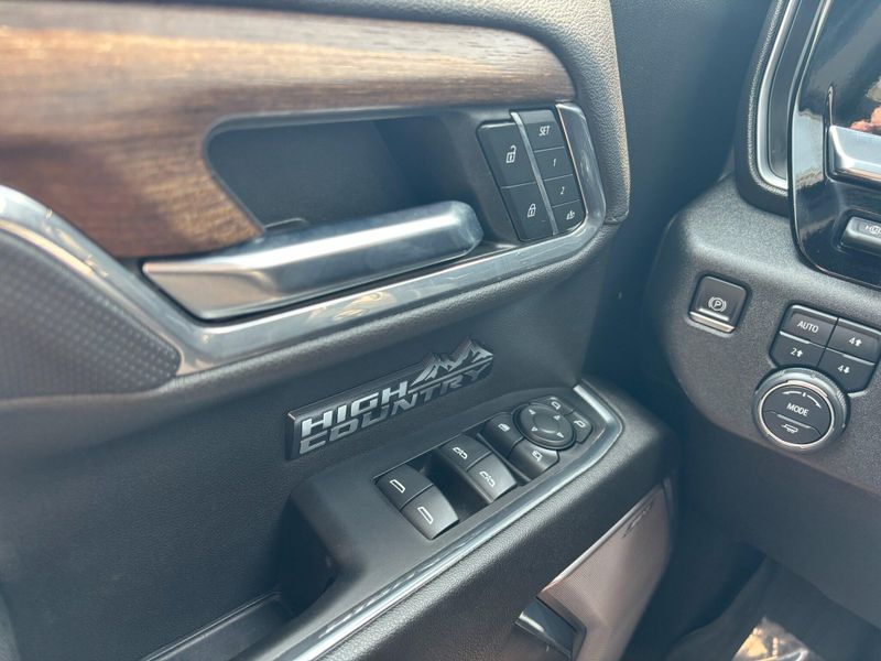 Used 2023 Chevrolet Silverado 1500 High CountryImage 11