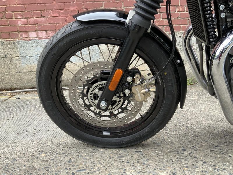 New 2024 Royal Enfield INT 650 