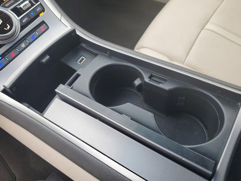 2020 Lincoln MKZ Reserve in a BROWN exterior color. Johnson Dodge 601-693-6343 pixelmotiondemo.com 