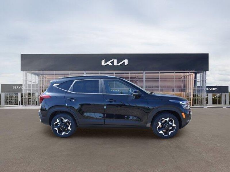 New 2026 Kia Seltos SImage 2