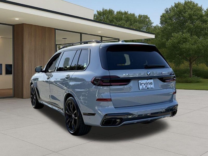 Used 2025 BMW X7 M60iImage 12