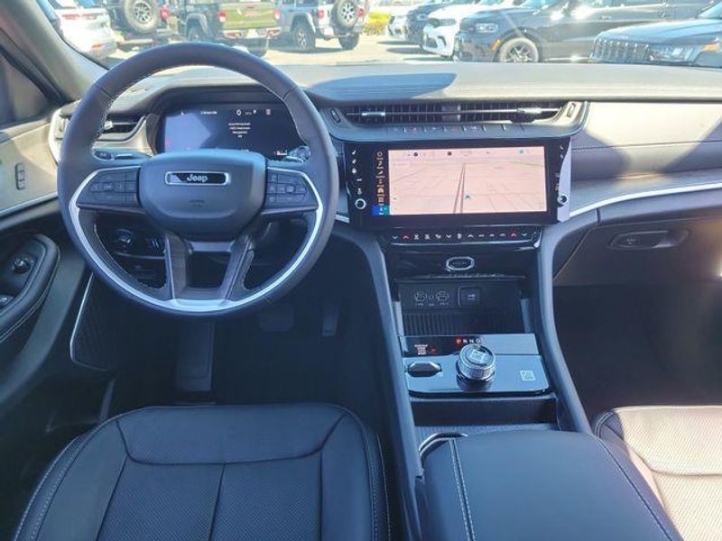 New 2026 Jeep Grand Cherokee L Limited Reserve 4x4