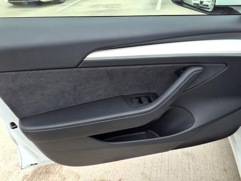 2021 Tesla Model 3 Long RangeImage 20