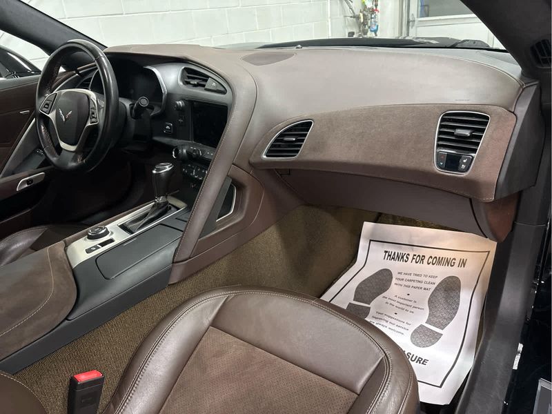2015 Chevrolet Corvette Stingray 3LT Z51 photo 9