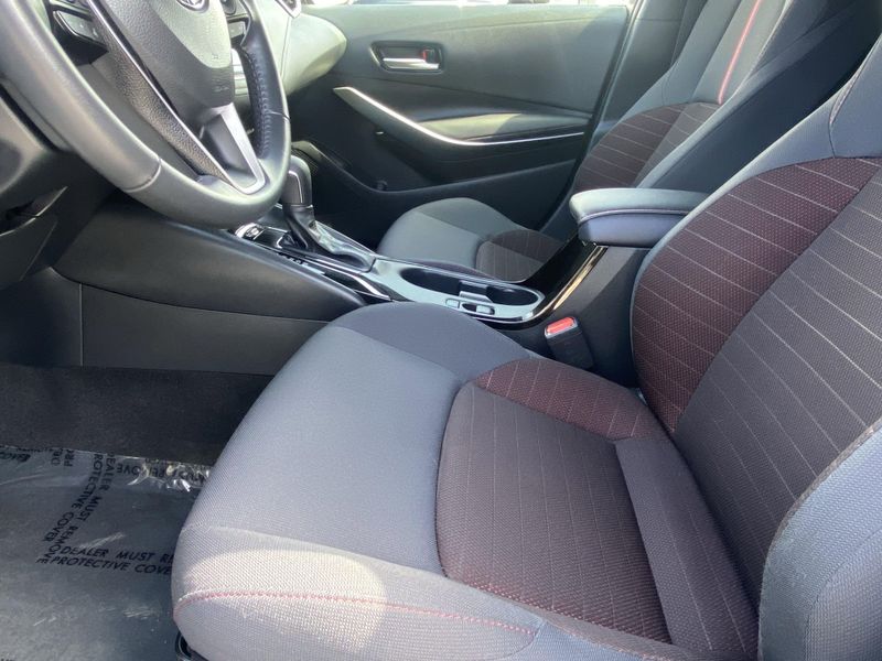 2024 Toyota Corolla SEImage 17