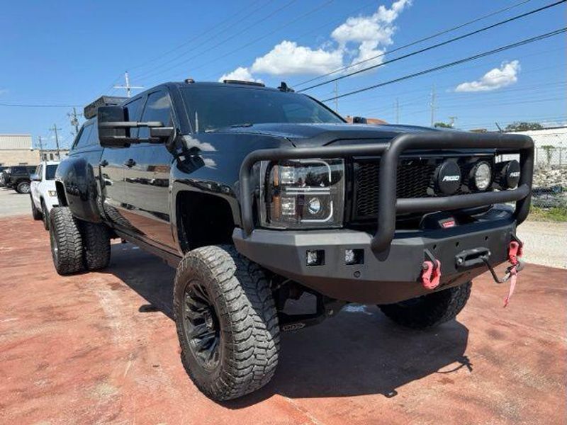 Used 2016 Chevrolet Silverado 3500HD High CountryImage 3