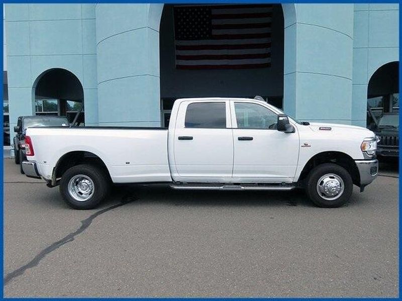 2024 RAM 3500 TradesmanImage 2