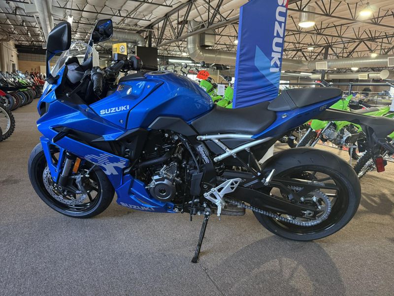 New 2026 Suzuki GSX-8R Image 6