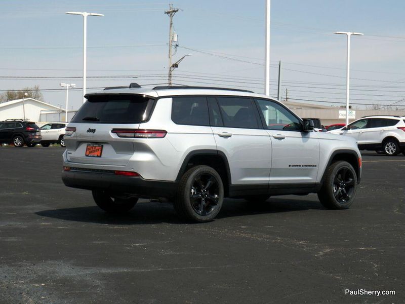 2025 Jeep Grand Cherokee L Altitude X 4x4Image 9