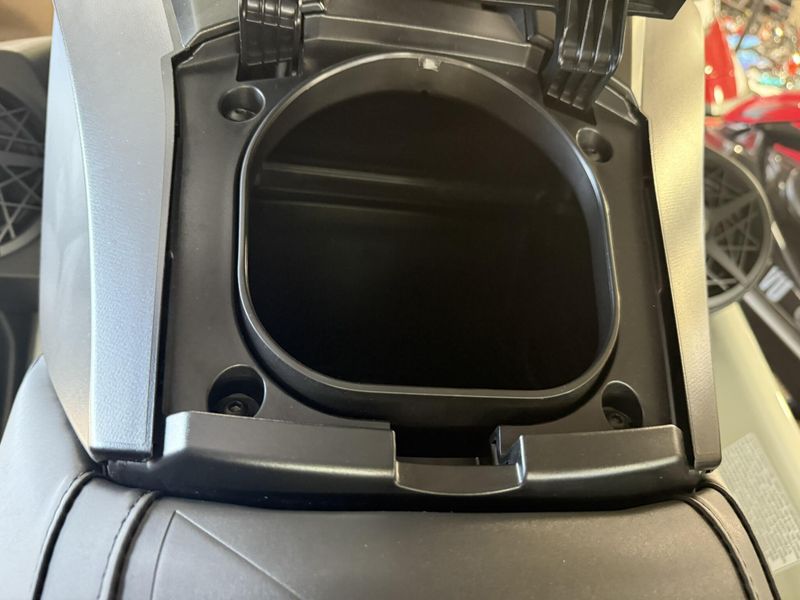 2025 Yamaha GP HO W/AUDIO Image 14