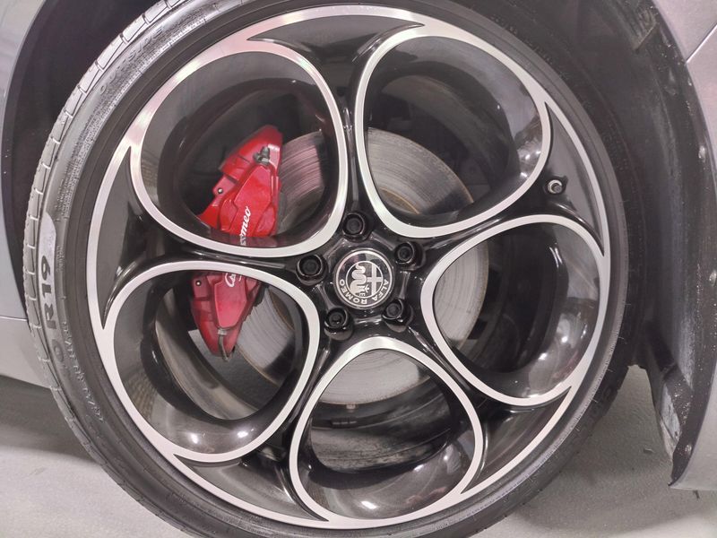 2024 Alfa Romeo Giulia Veloce AWD w/Sunroof/NavImage 25