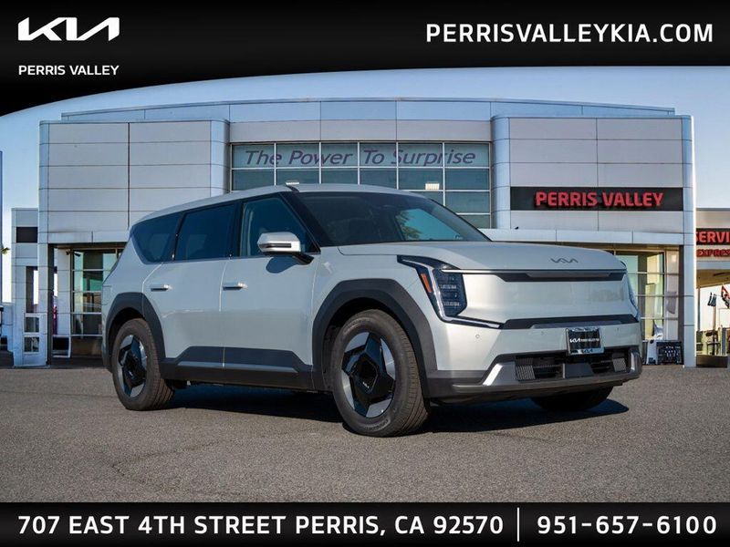 New 2026 Kia EV9 LightImage 1