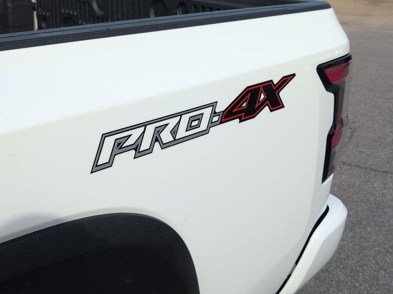 2023 Nissan Frontier PRO-4XImage 11