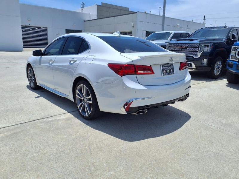2019 Acura TLX 3.5L Advance PkgImage 2