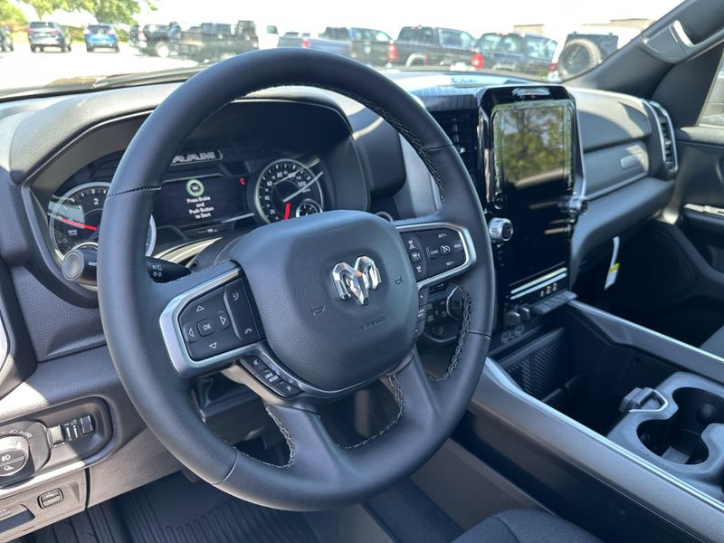 2025 RAM 1500 Big Horn Crew Cab 4x4 5
