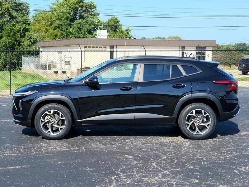 Used 2024 Chevrolet Trax LT
