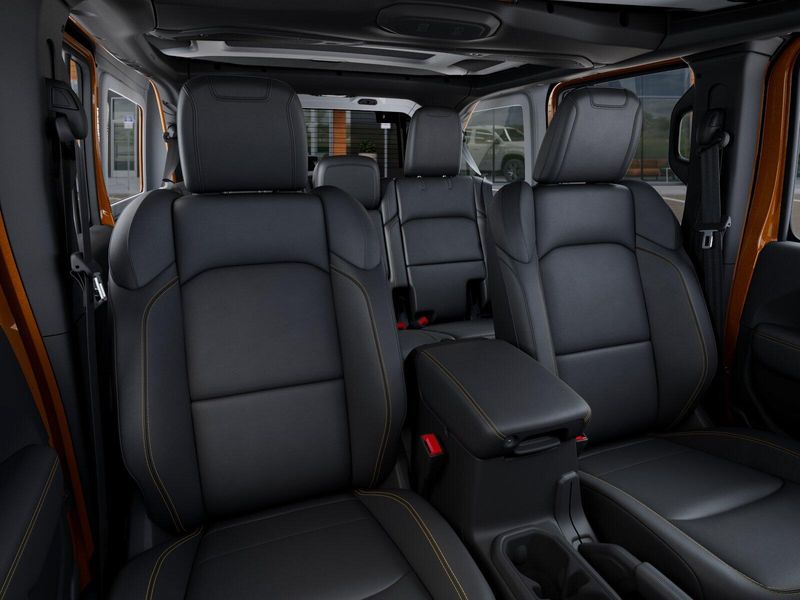 New 2026 Jeep Wrangler 4-door SaharaImage 16