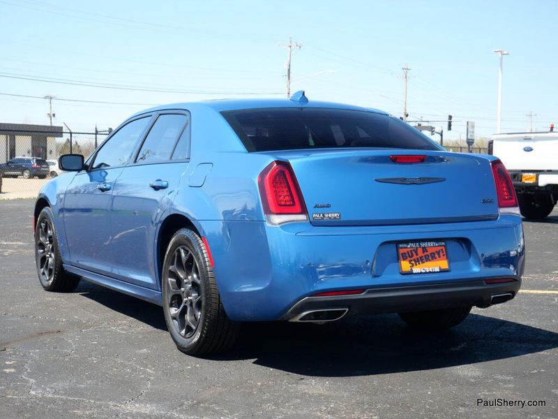 Used 2023 Chrysler 300 Touring L