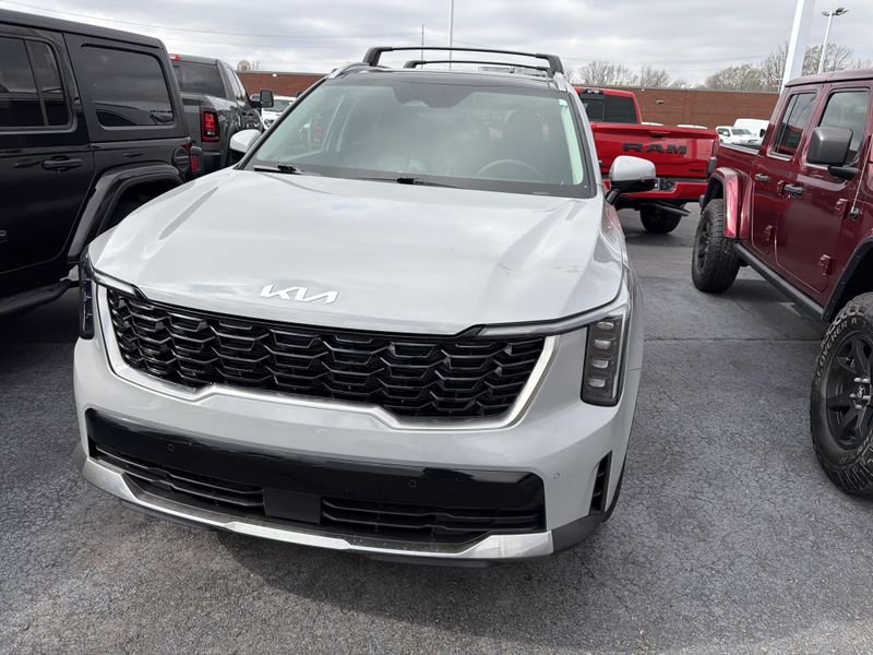 Used 2024 Kia Sorento SImage 2