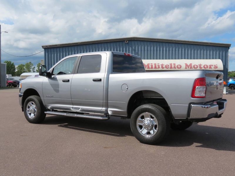 2024 RAM 2500 Big Horn 4x4 4dr Crew Cab 6.3 ft. SB PickupImage 2