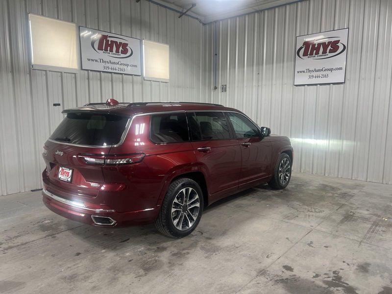 2021 Jeep Grand Cherokee L OverlandImage 5