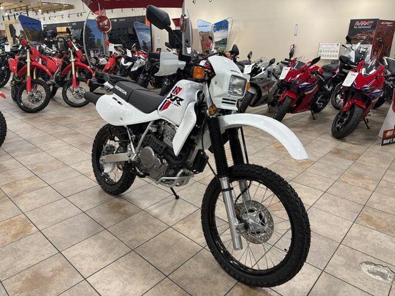 New 2025 Honda XR650L Image 11