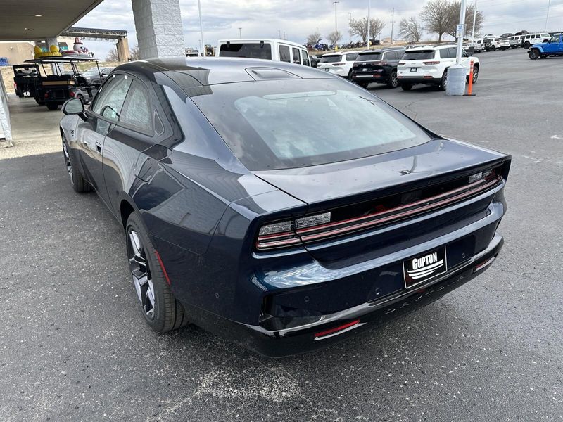 2024 Dodge Charger Daytona R/T AwdImage 8