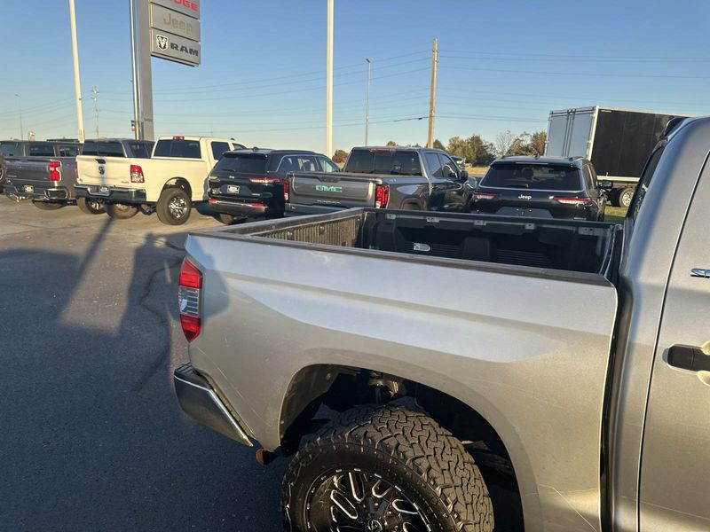 2016 Toyota Tundra SR5Image 6