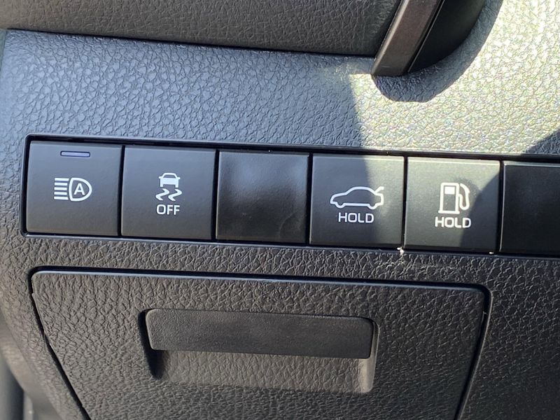 Used 2024 Toyota Camry SEImage 22