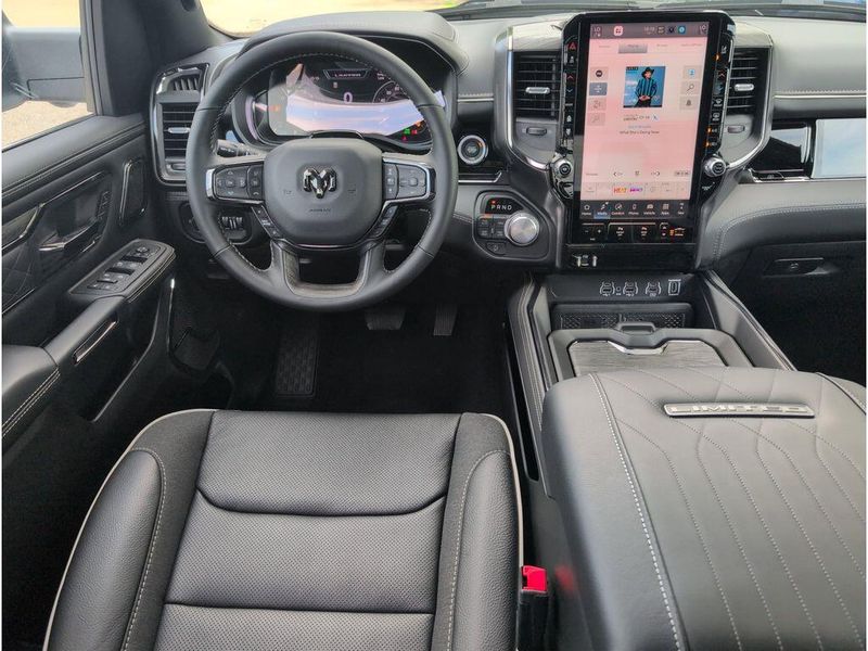 2025 RAM 1500 Limited Crew Cab 4x4 5