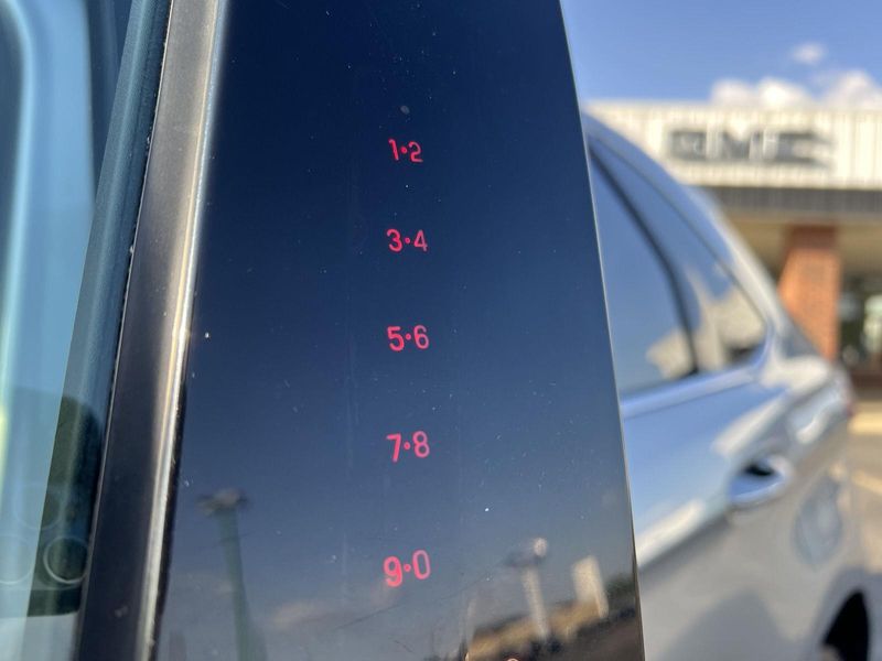 2022 Ford Edge Titanium photo 18