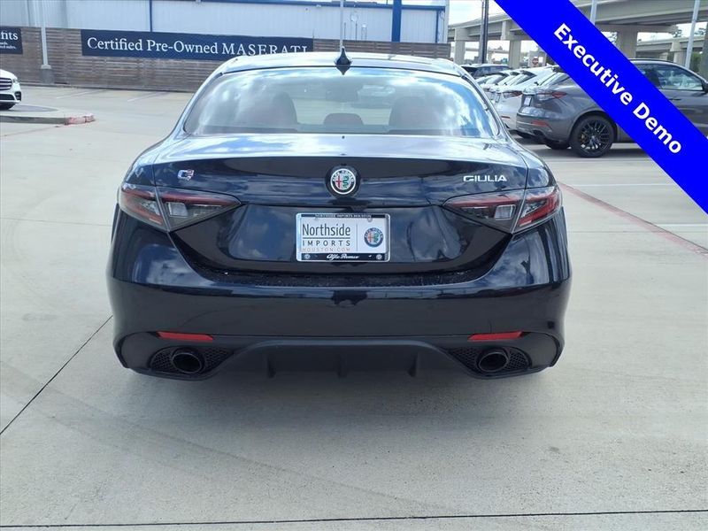 New 2025 Alfa Romeo Giulia VeloceImage 8