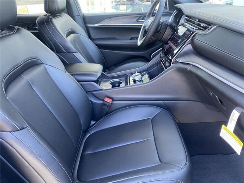 2024 Jeep Grand Cherokee 4xeImage 12