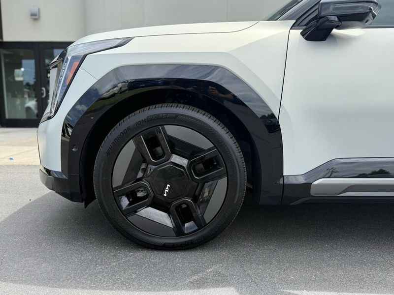 2024 Kia EV9 GT-LineImage 10