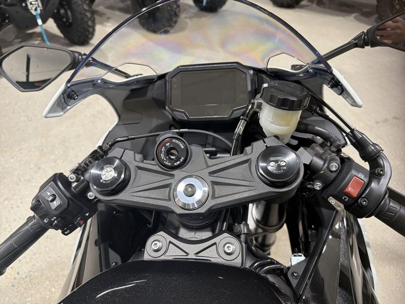 New 2026 Kawasaki NINJA ZX-6R Image 23