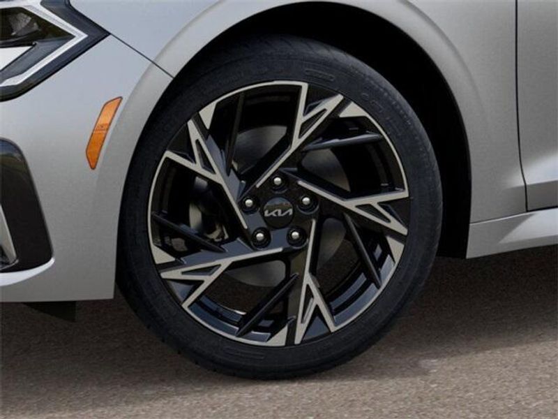 New 2026 Kia K5 GT-LineImage 9