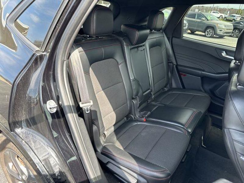 2024 Ford Escape ST-LineImage 10