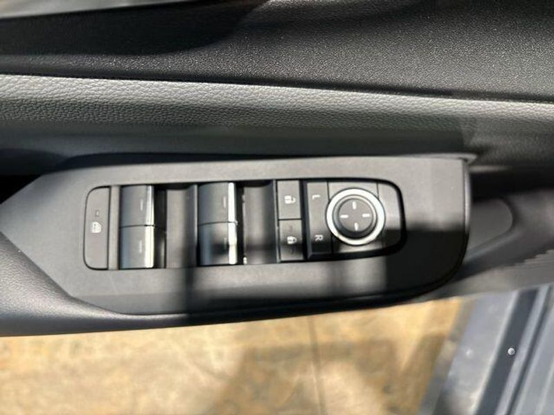 New 2026 Toyota Prius XLEImage 13