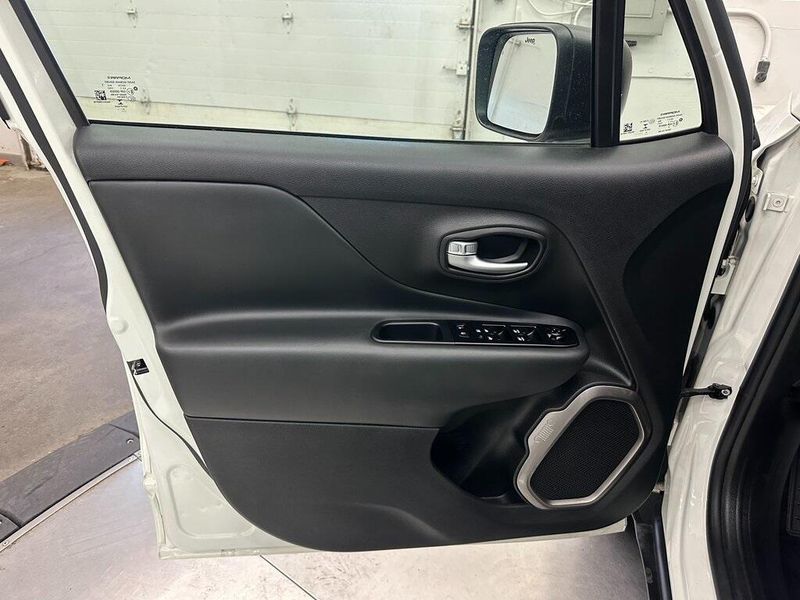 2022 Jeep Renegade LatitudeImage 18