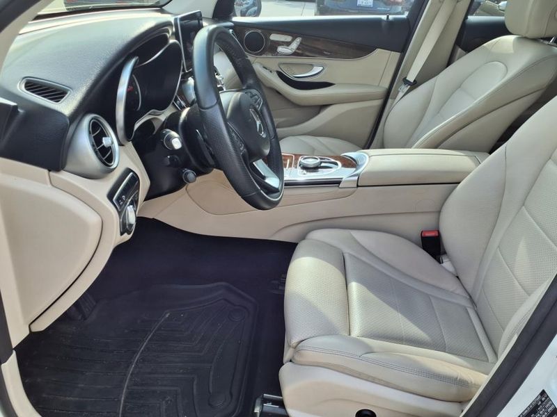 2018 Mercedes-Benz GLC 300 300Image 18