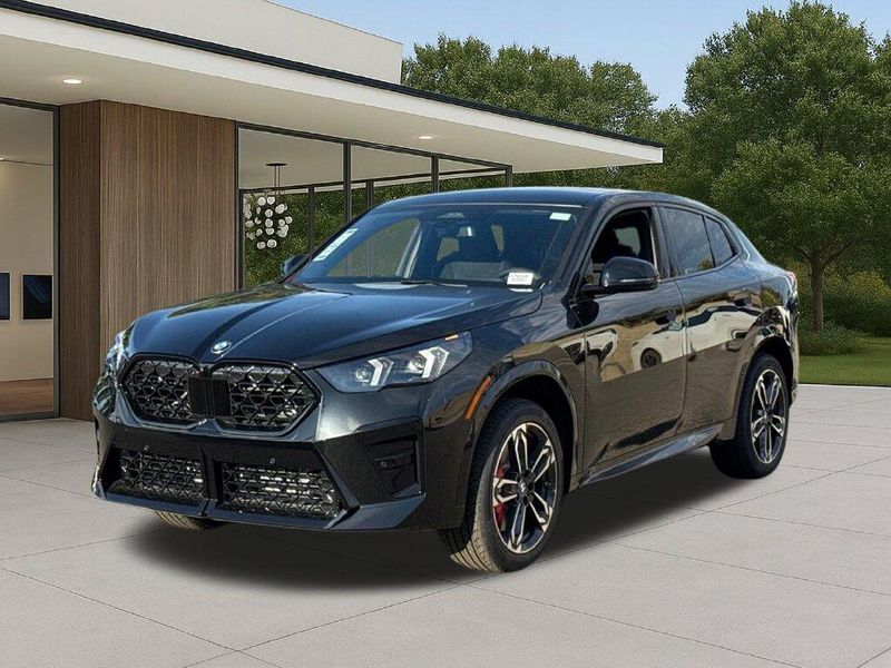 New 2026 BMW X2 xDrive28iImage 2
