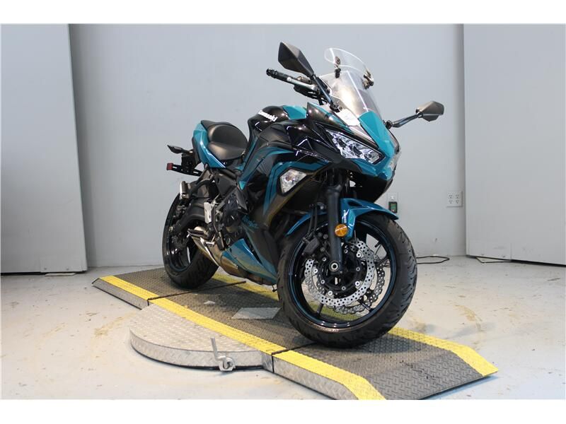 Used 2021 Kawasaki NINJA 650 Image 3