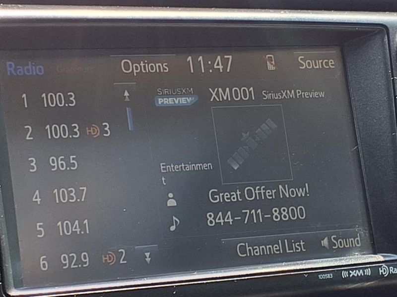 2016 Toyota RAV4 LimitedImage 25